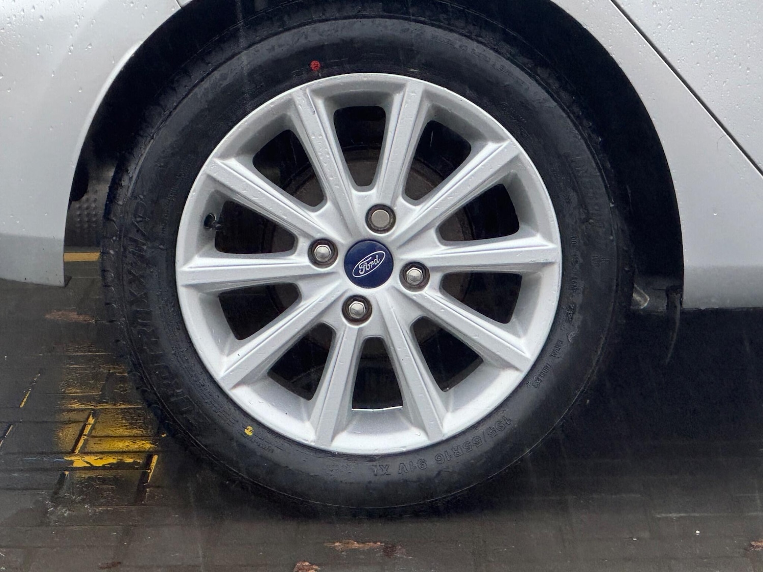 Used Ford Fiesta 2017 for sale - 76994868: Photo 13