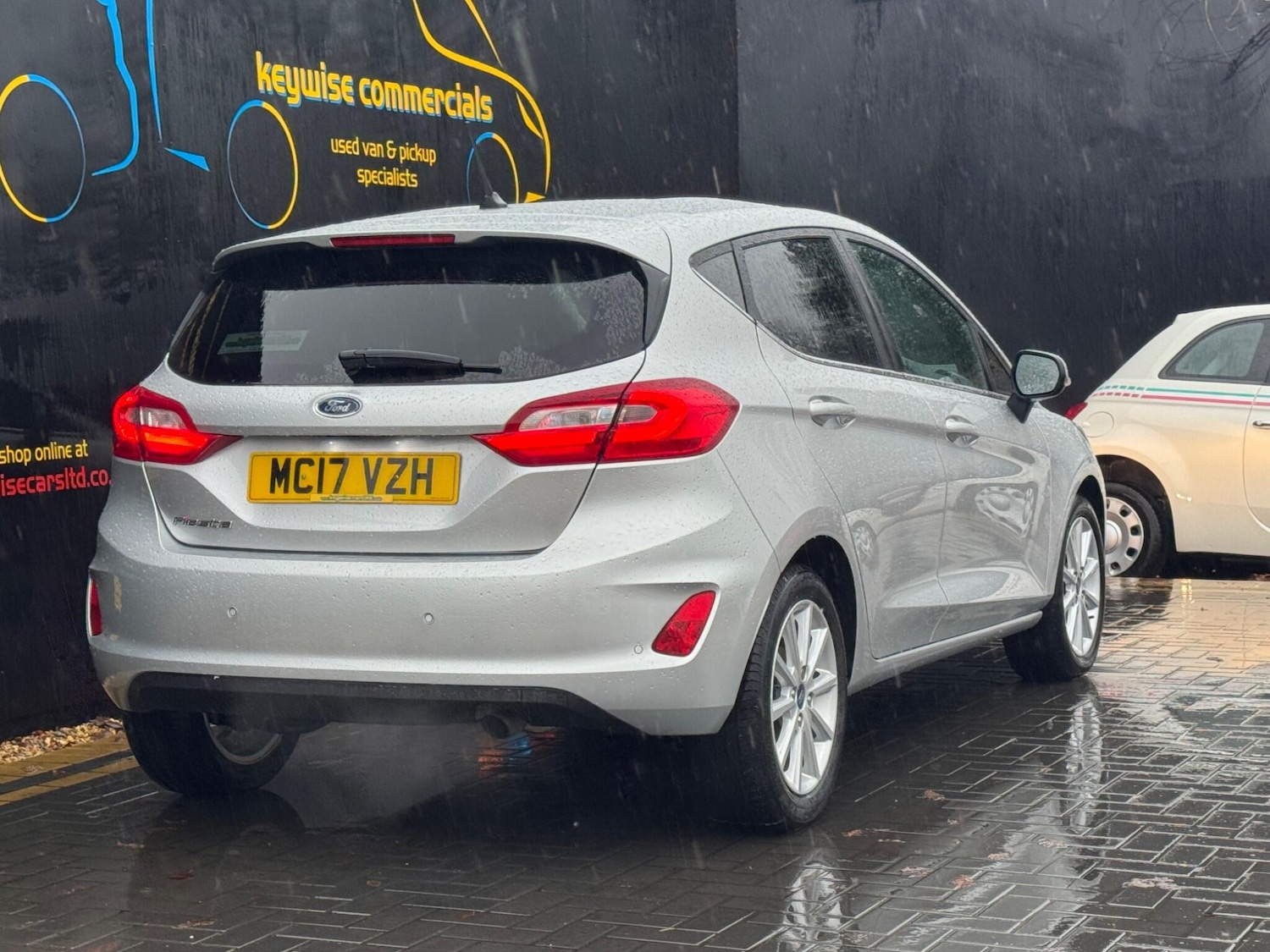 Used Ford Fiesta 2017 for sale - 76994868: Photo 6