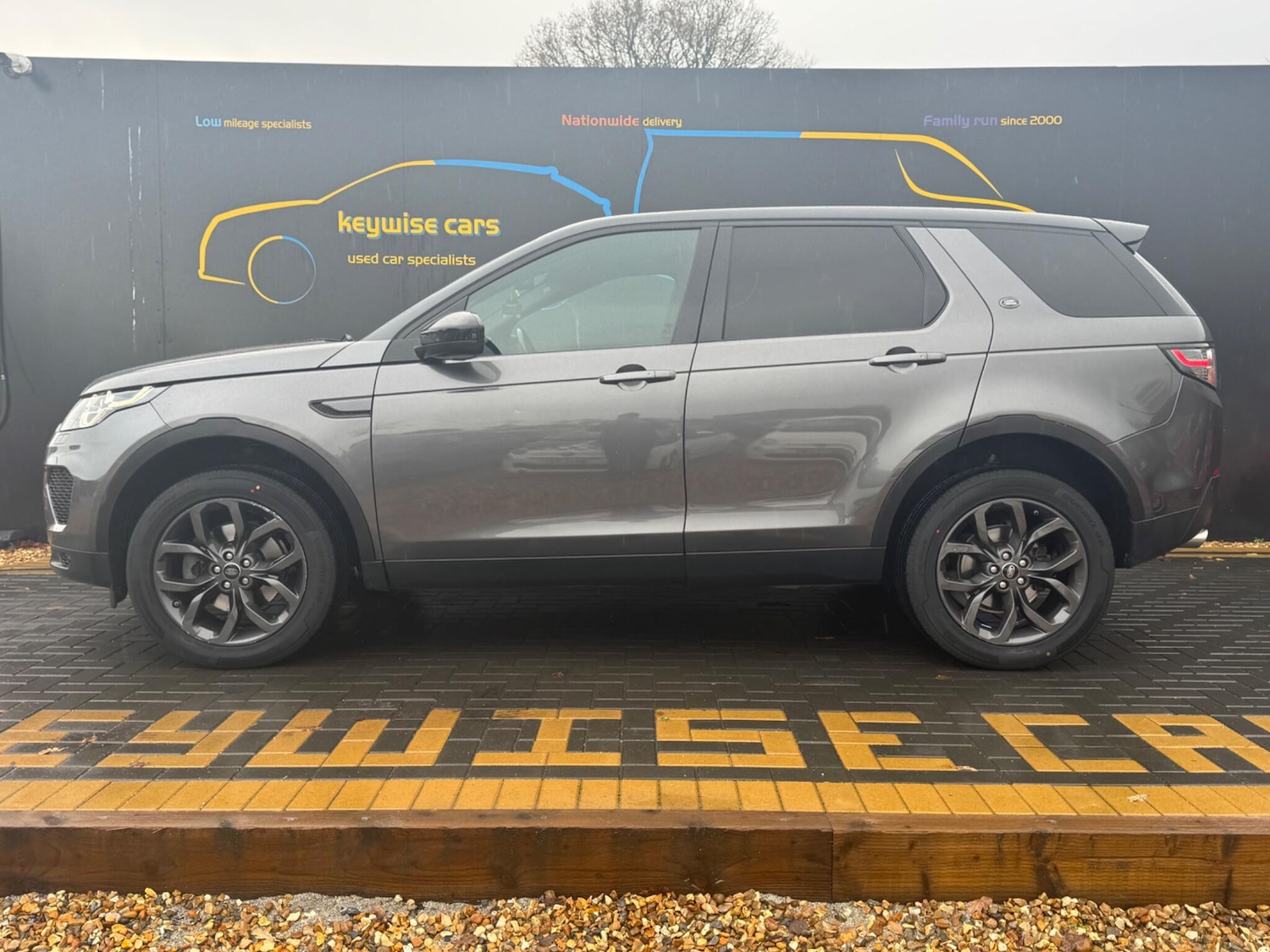 Used Land Rover Discovery Sport 2018 for sale - 76772063: Photo 2