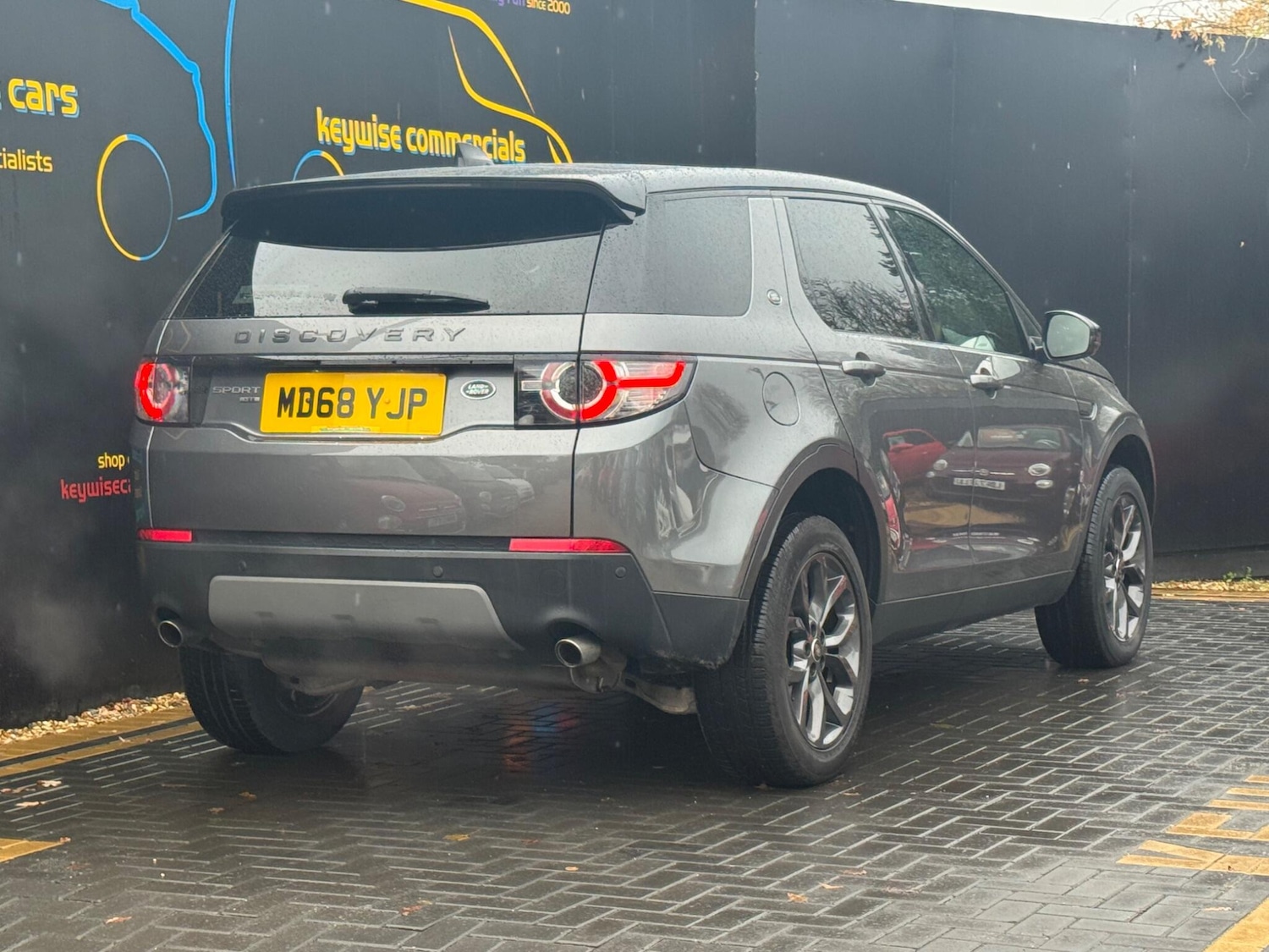 Used Land Rover Discovery Sport 2018 for sale - 76772063: Photo 6