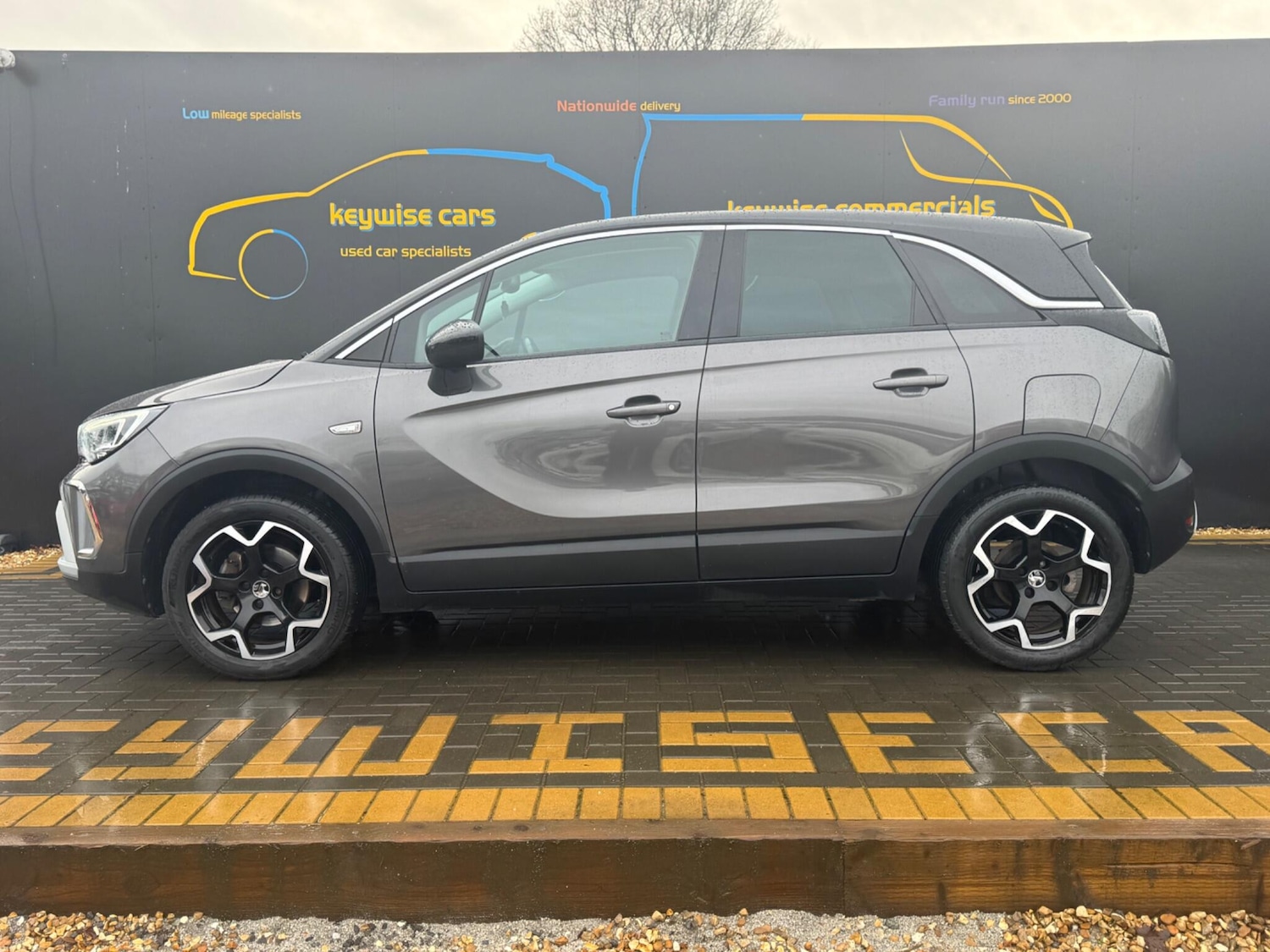 Used Vauxhall Crossland 2021 for sale - 77468531: Photo 2