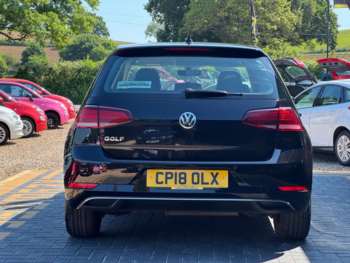 Used Volkswagen Golf 2018 for sale - 74653380: Photo