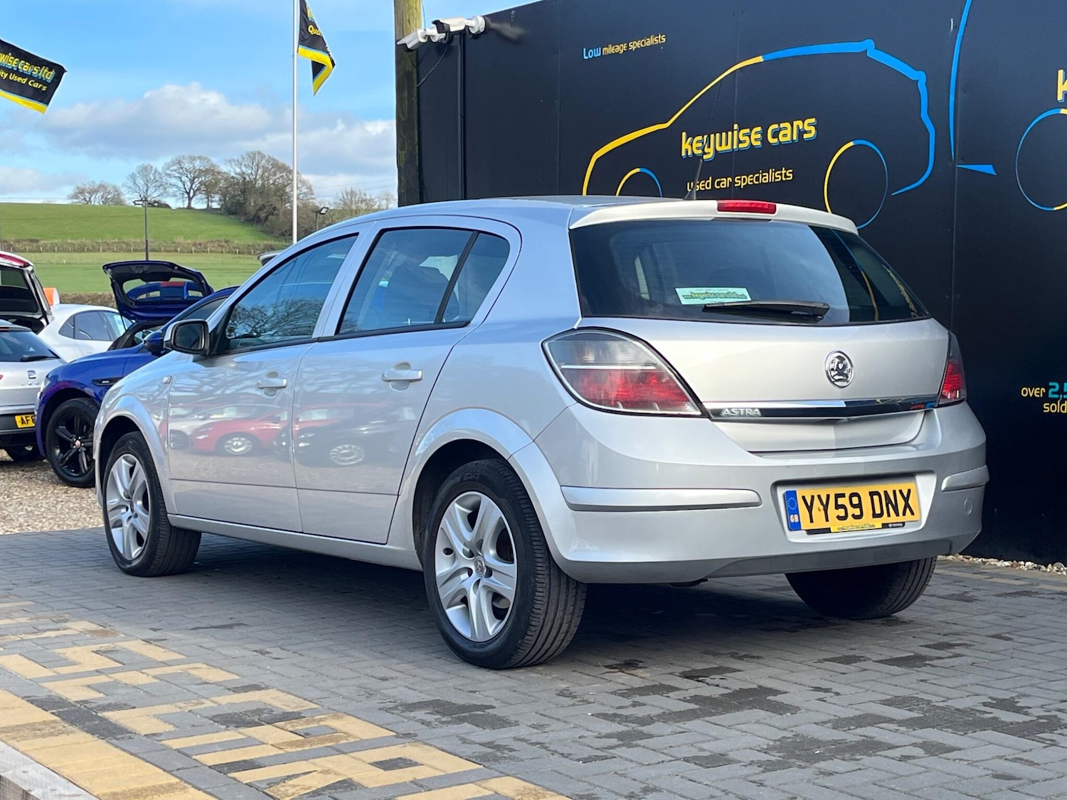 Used Vauxhall Astra 2009 for sale - 78033747: Photo 3