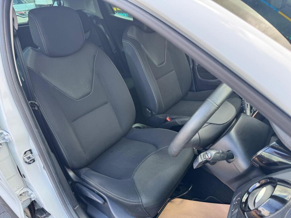 Used Renault Clio 2019 for sale - 76121827: Photo 14