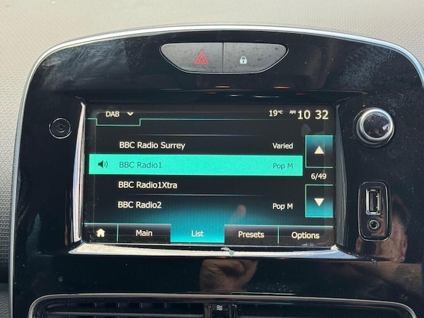 Used Renault Clio 2019 for sale - 76121827: Photo 27