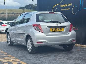 Used Toyota Yaris 2012 for sale - 76993364: Photo