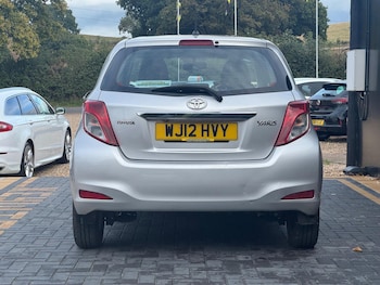 Used Toyota Yaris 2012 for sale - 76993364: Photo