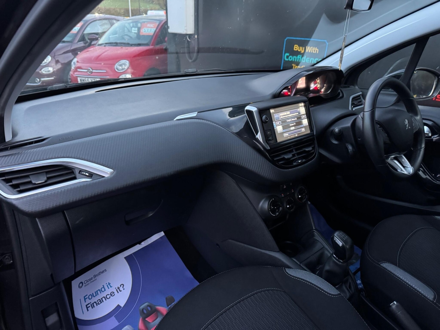 Used Peugeot 208 2016 for sale - 76431938: Photo 17