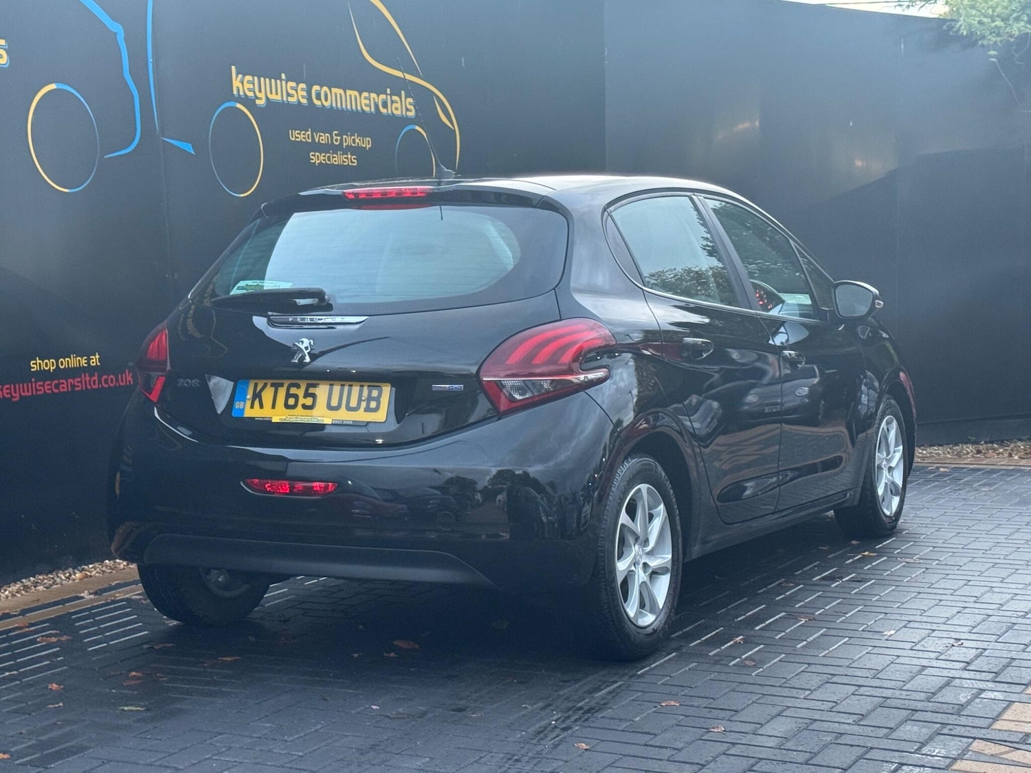 Used Peugeot 208 2016 for sale - 76431938: Photo 5