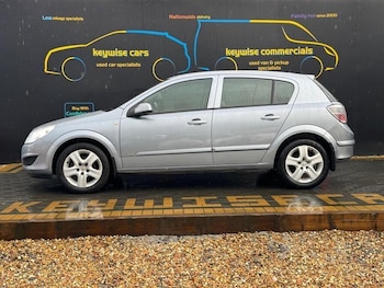 Used Vauxhall Astra 2009 for sale - 79553923: Photo