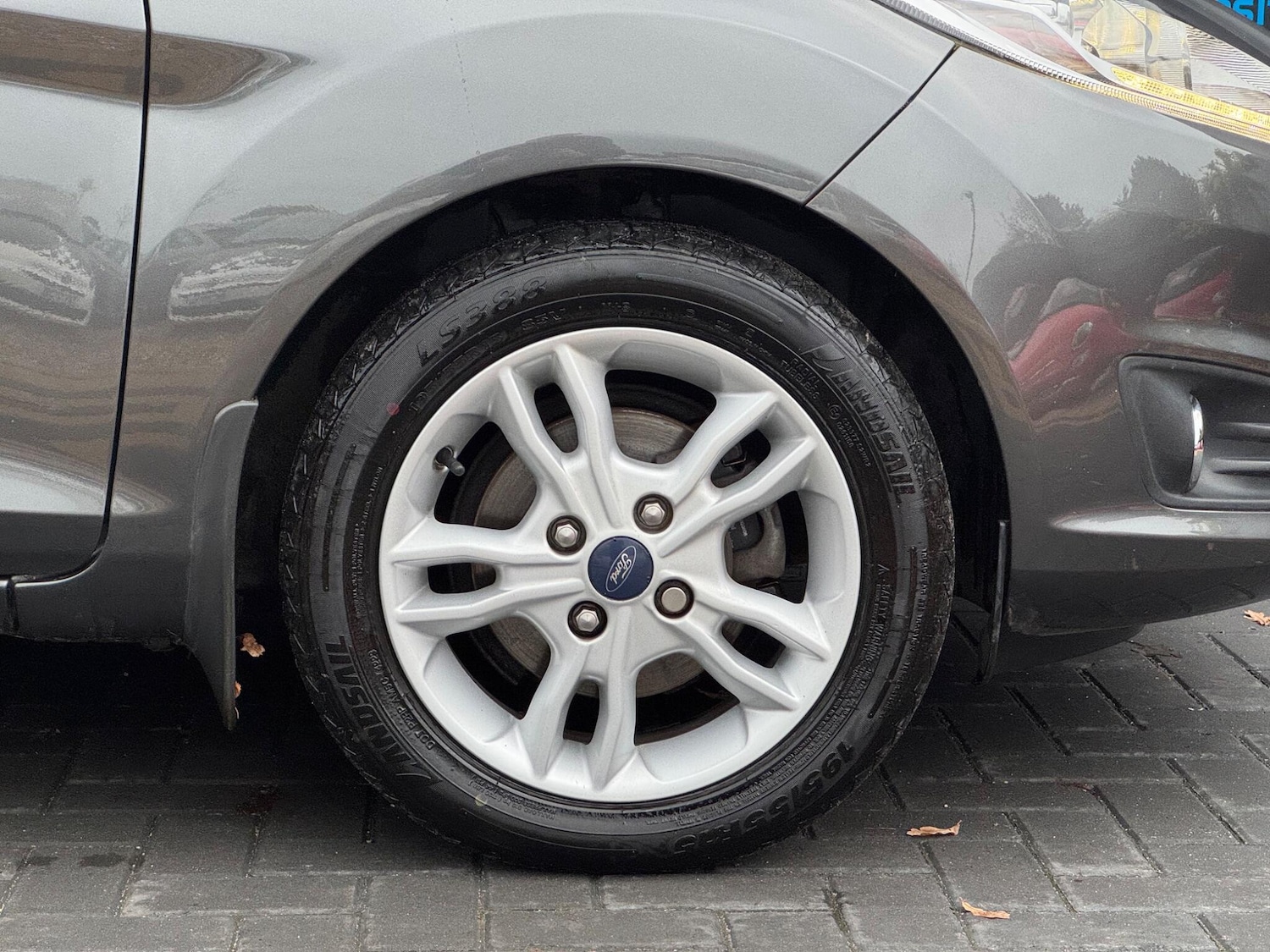 Used Ford Fiesta 2016 for sale - 76597098: Photo 10