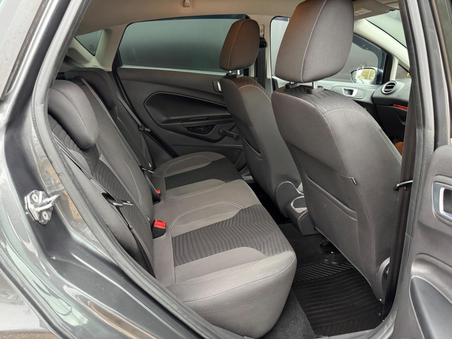 Used Ford Fiesta 2016 for sale - 76597098: Photo 15