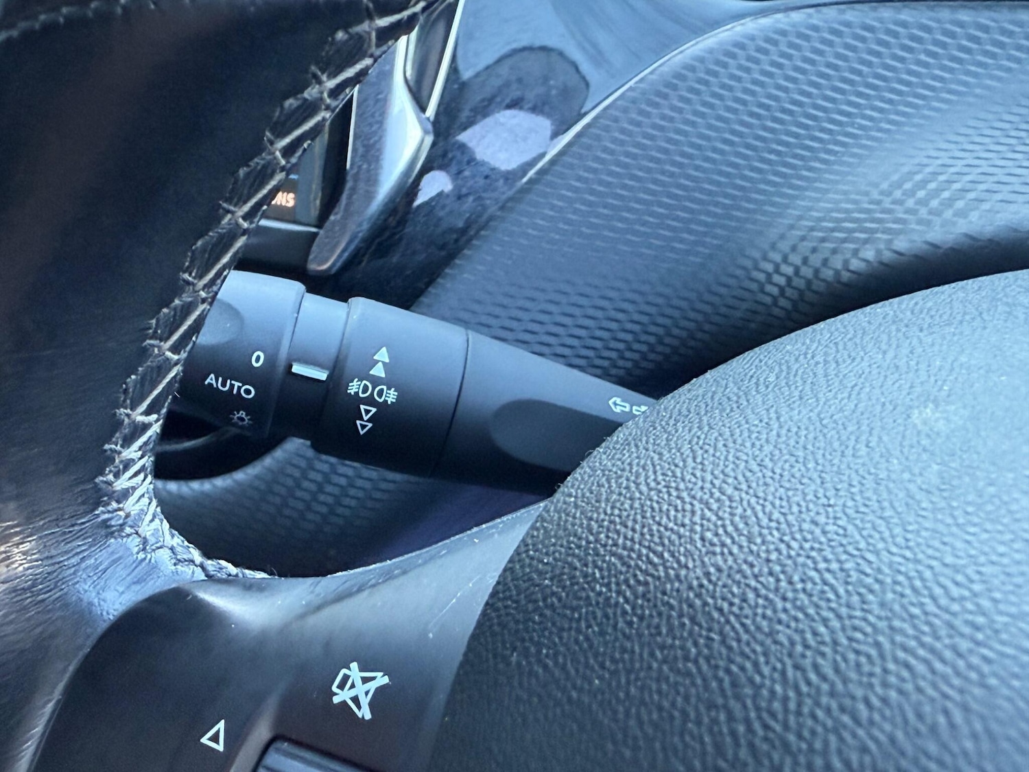 Used Peugeot 208 2017 for sale - 76646263: Photo 30