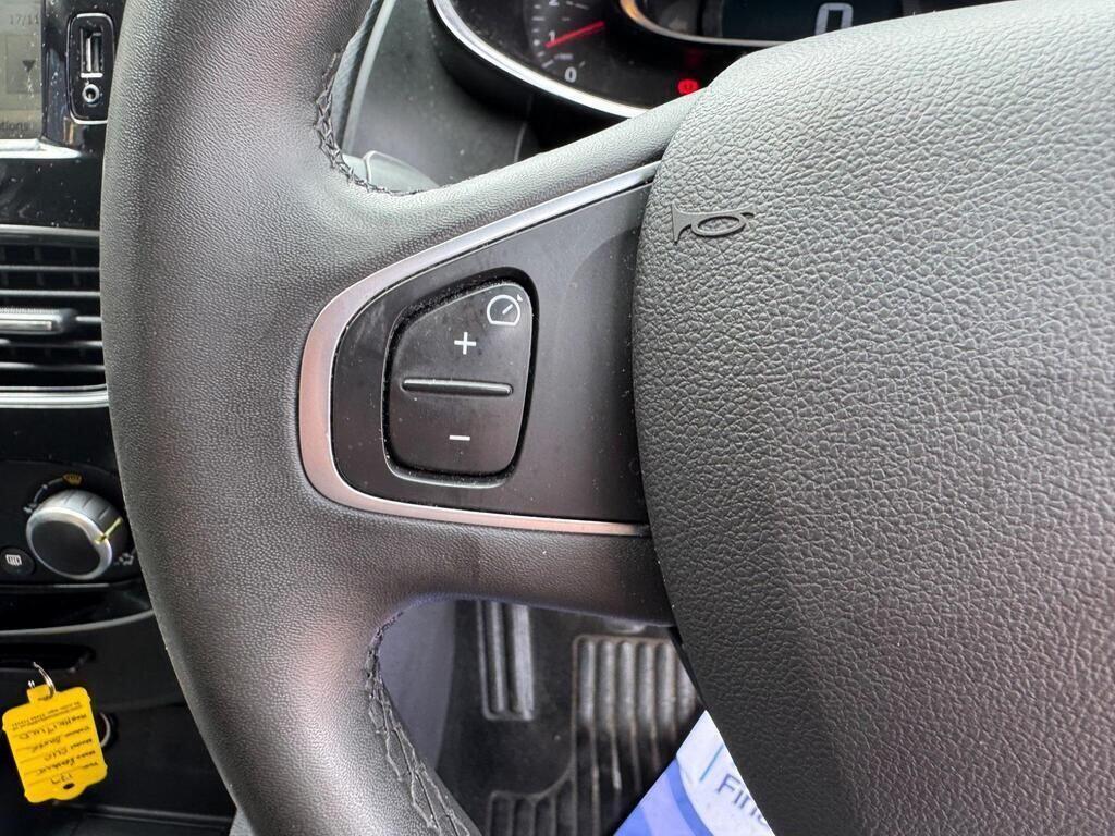 Used Renault Clio for sale - 77753020: Photo 22