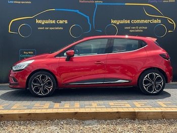 Used Renault Clio 2017 for sale - 76550230: Photo