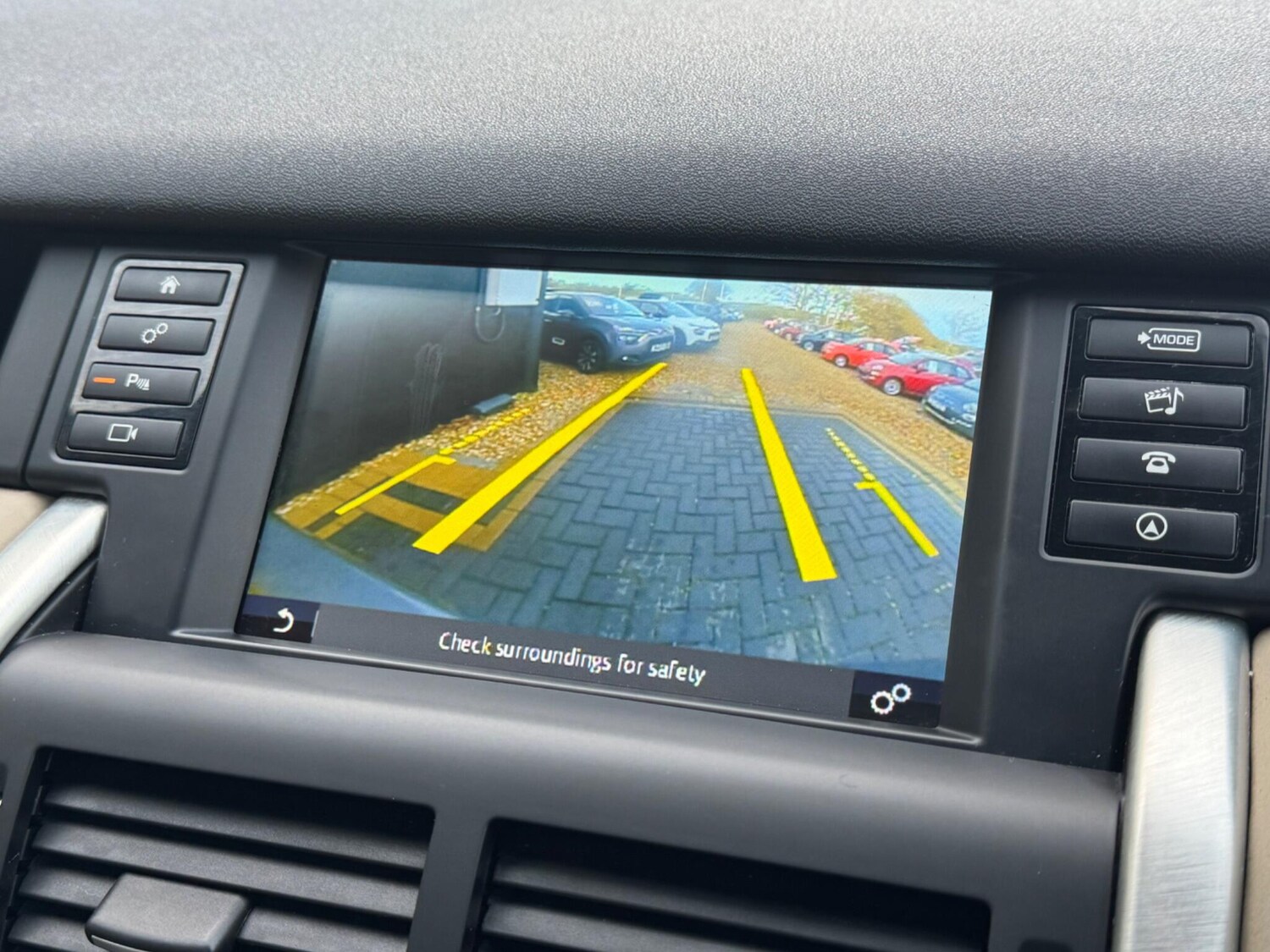 Used Land Rover Discovery Sport 2016 for sale - 77120804: Photo 36