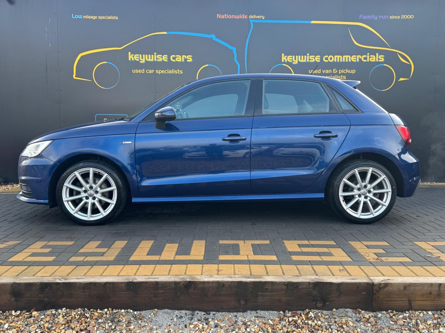 Used Audi A1 2017 for sale - 77254717: Photo 2