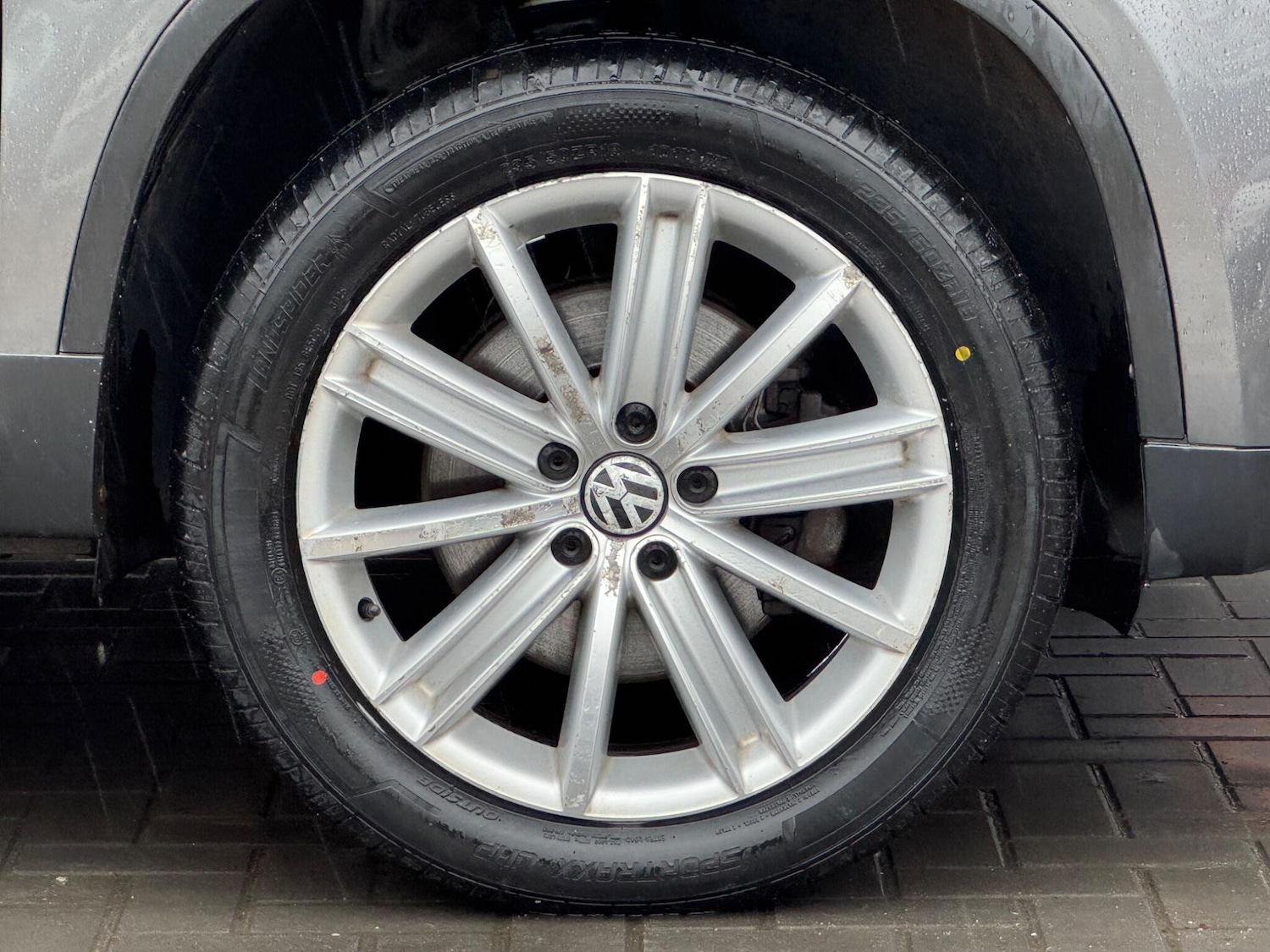 Used Volkswagen Tiguan 2010 for sale - 77215706: Photo 11