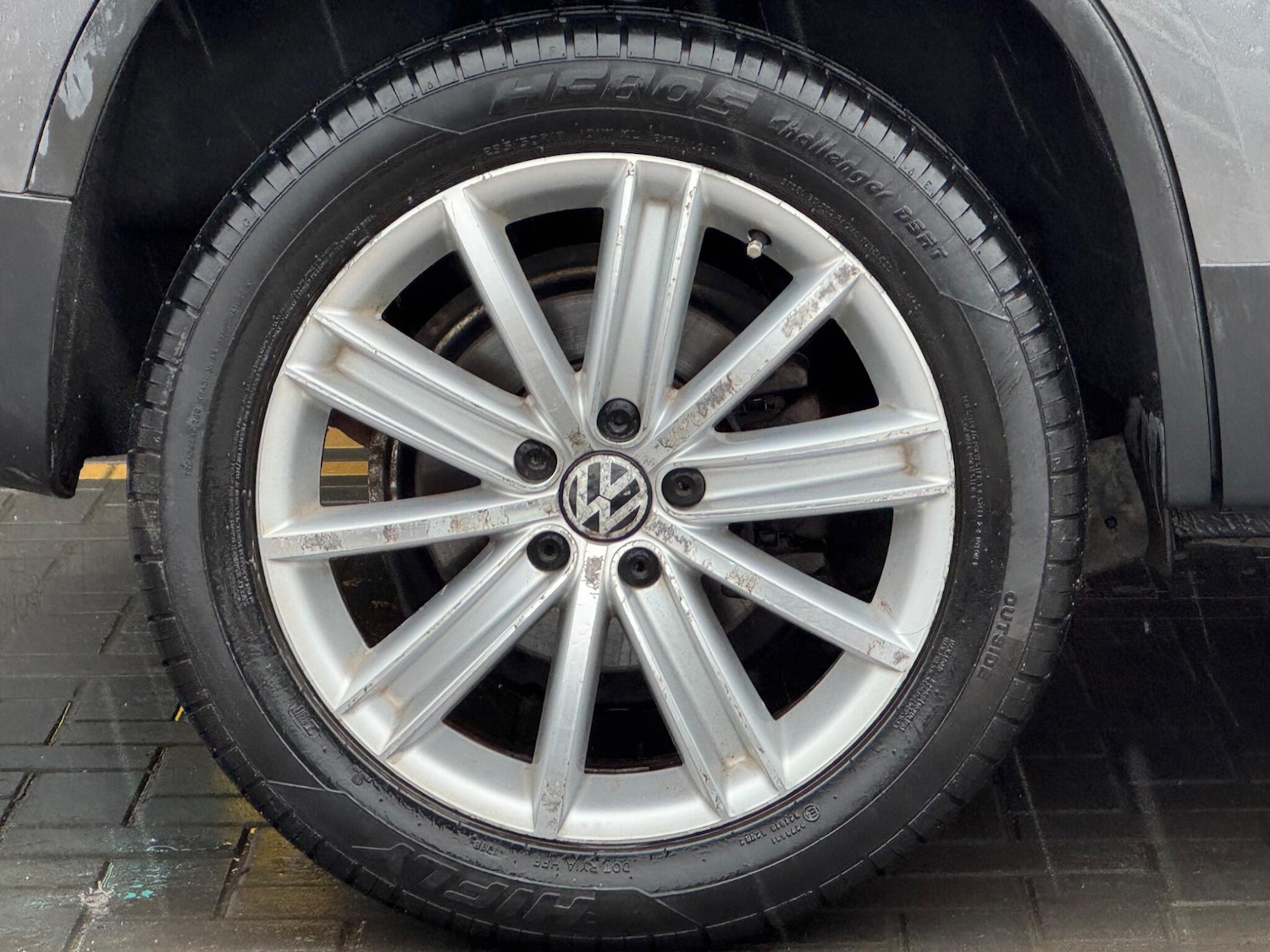 Used Volkswagen Tiguan 2010 for sale - 77215706: Photo 13