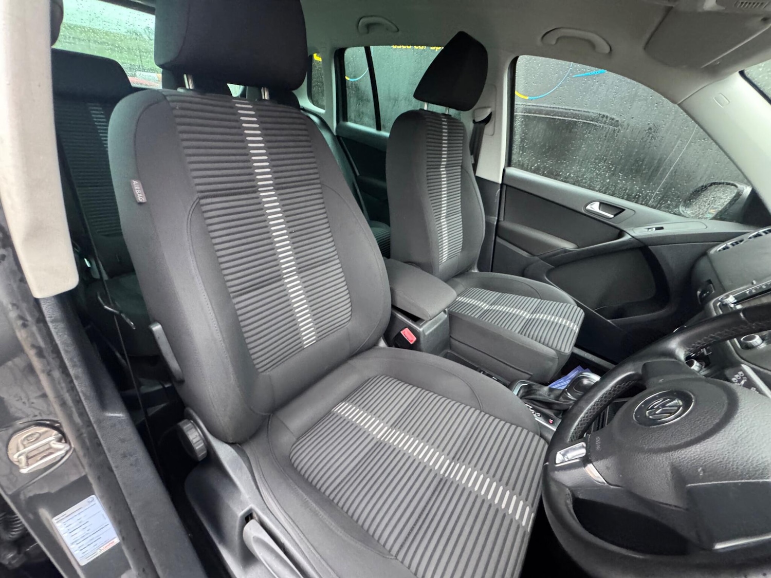 Used Volkswagen Tiguan 2010 for sale - 77215706: Photo 19