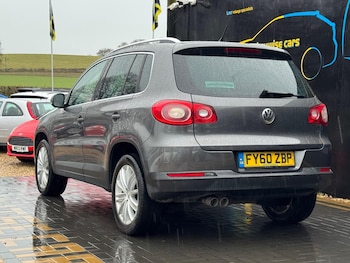 Used Volkswagen Tiguan 2010 for sale - 77215706: Photo