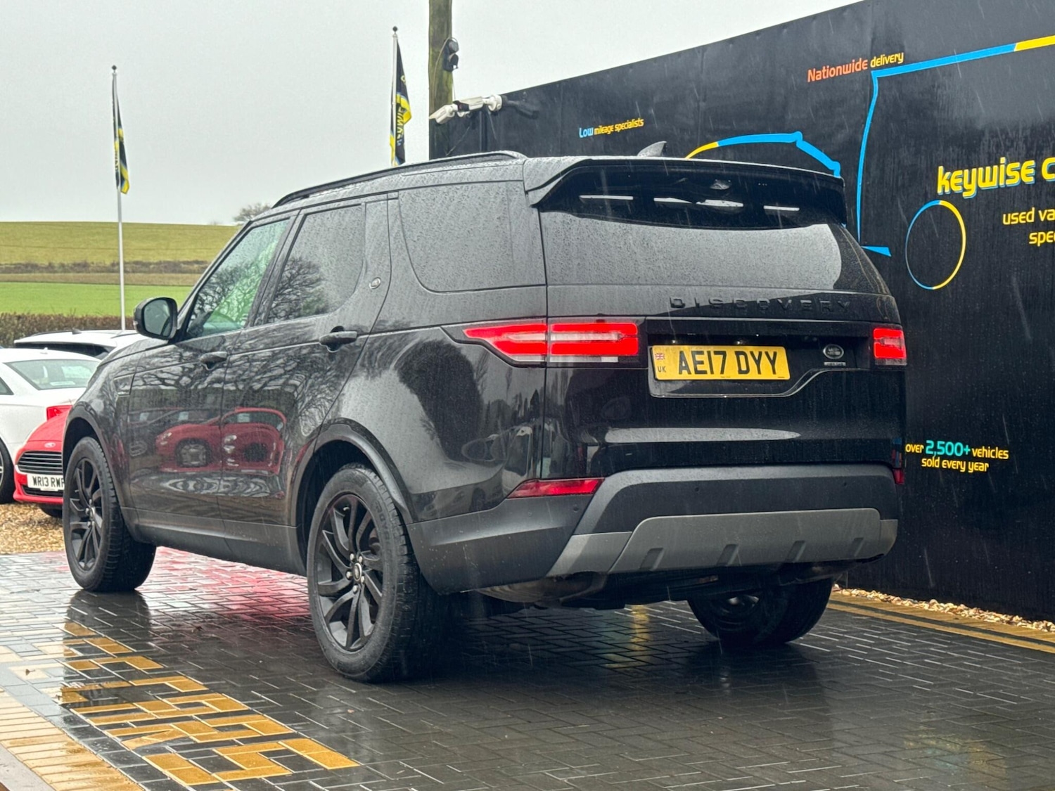 Used Land Rover Discovery 2017 for sale - 77496181: Photo 3