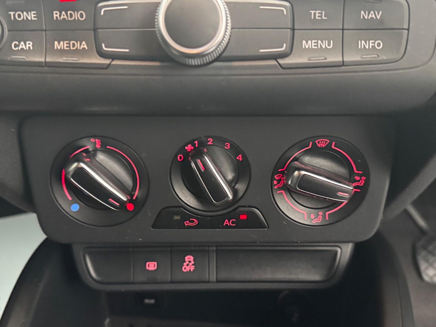 Used Audi A1 2012 for sale - 77291191: Photo 32