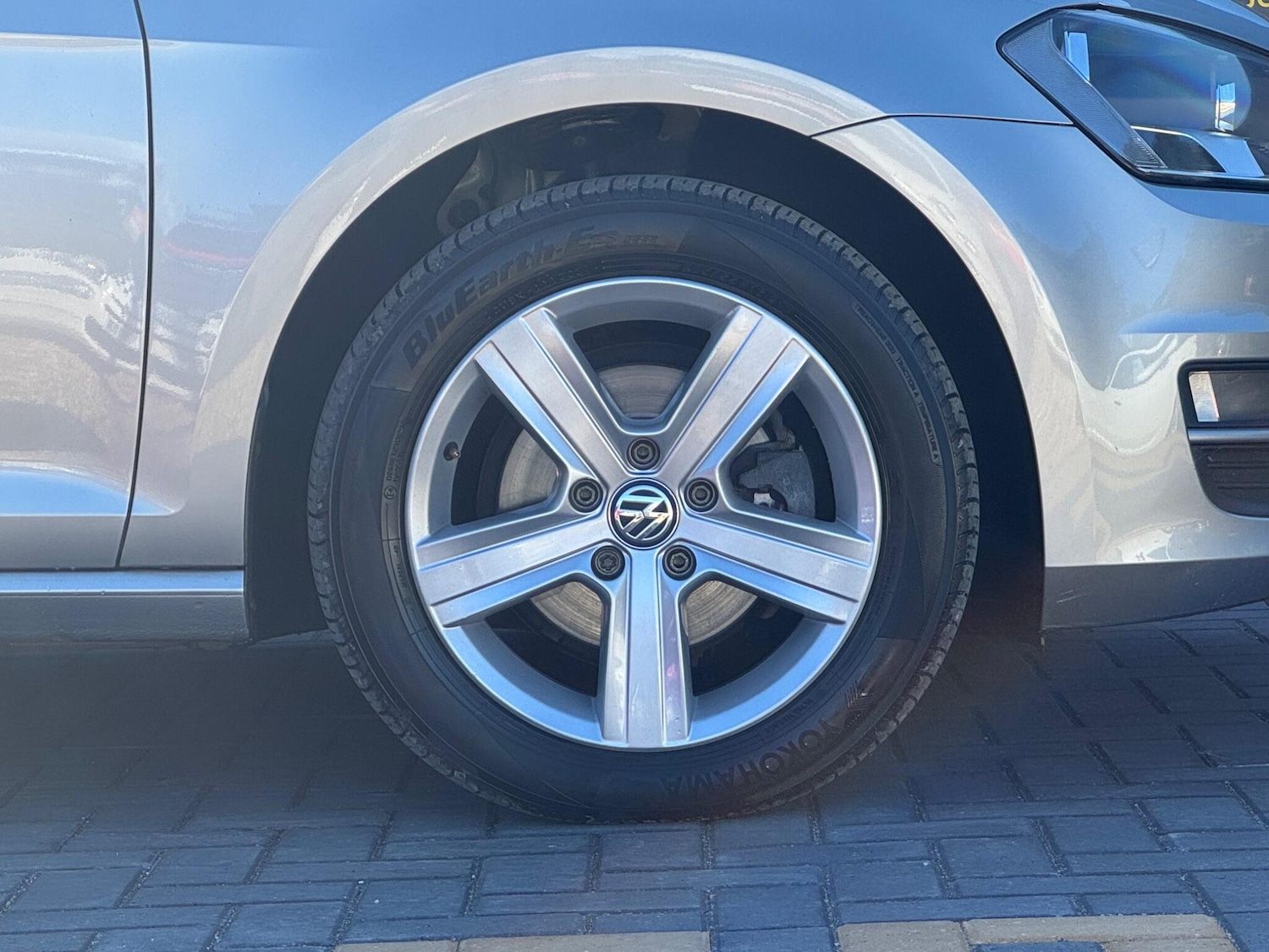 Used Volkswagen Golf 2015 for sale - 76072347: Photo 10