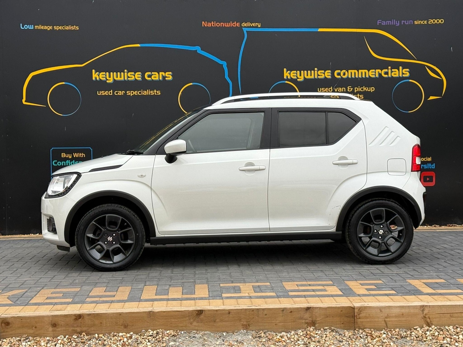 Used Suzuki Ignis 2017 for sale - 76550645: Photo 2