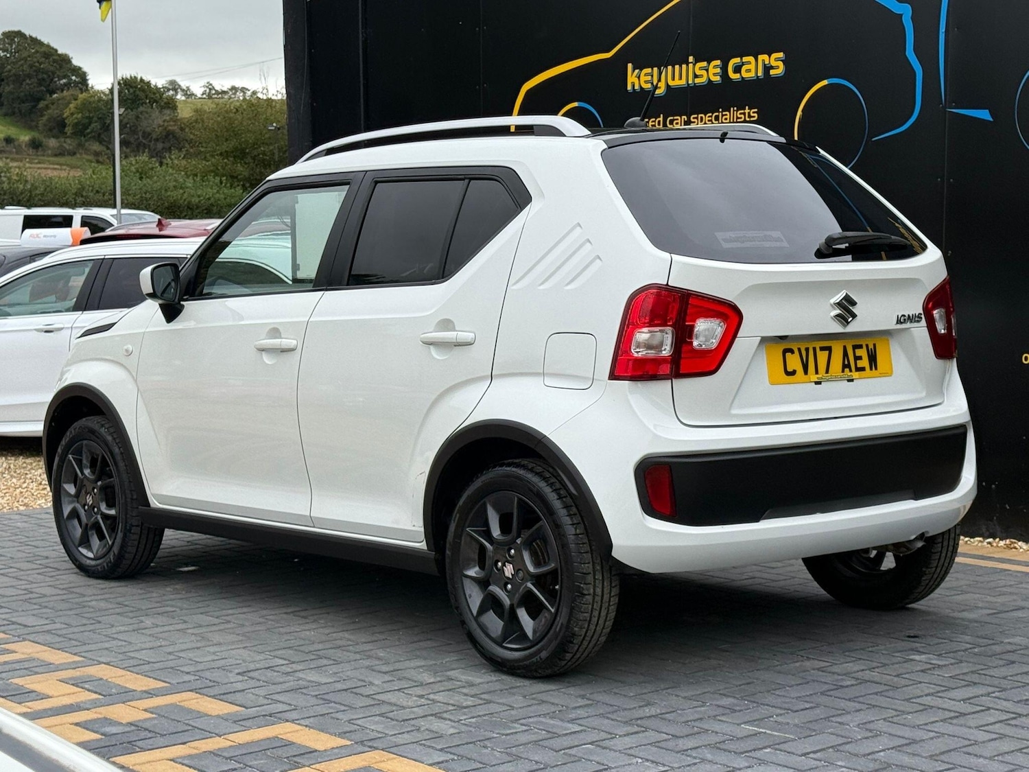 Used Suzuki Ignis 2017 for sale - 76550645: Photo 3