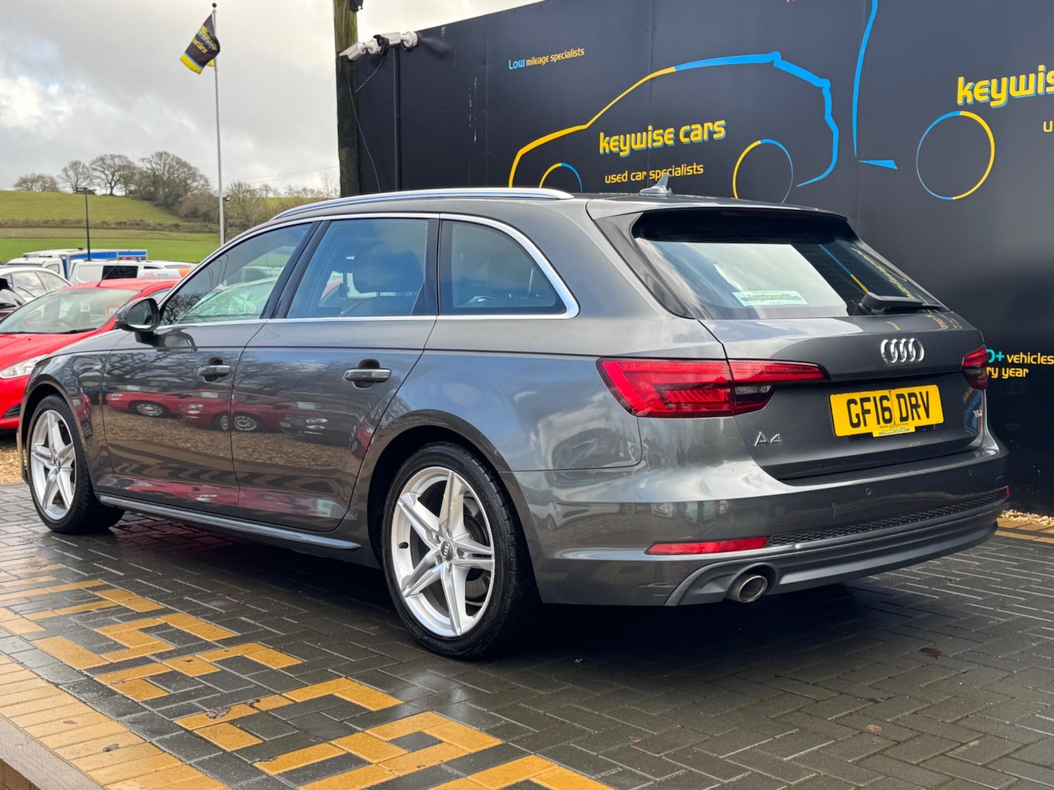 Used Audi A4 2016 for sale - 77305194: Photo 3