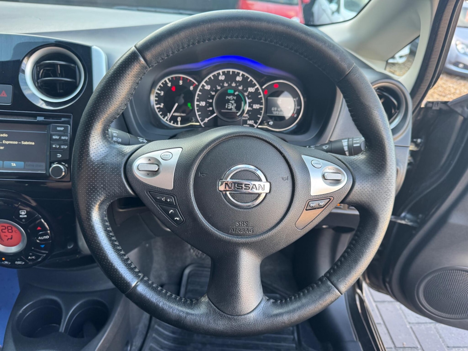 Used Nissan Note 2015 for sale - 76371002: Photo 27