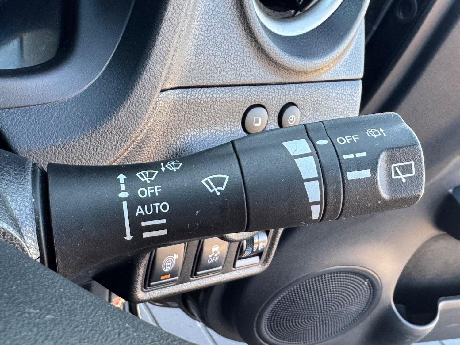 Used Nissan Note 2015 for sale - 76371002: Photo 30