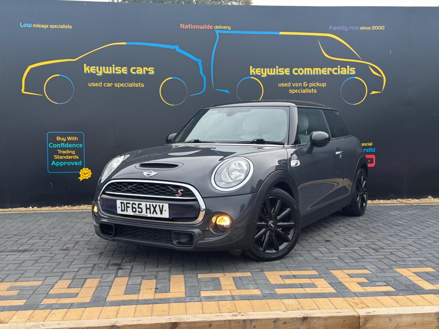 Used MINI Hatch 2015 for sale - 76388203: Photo 1