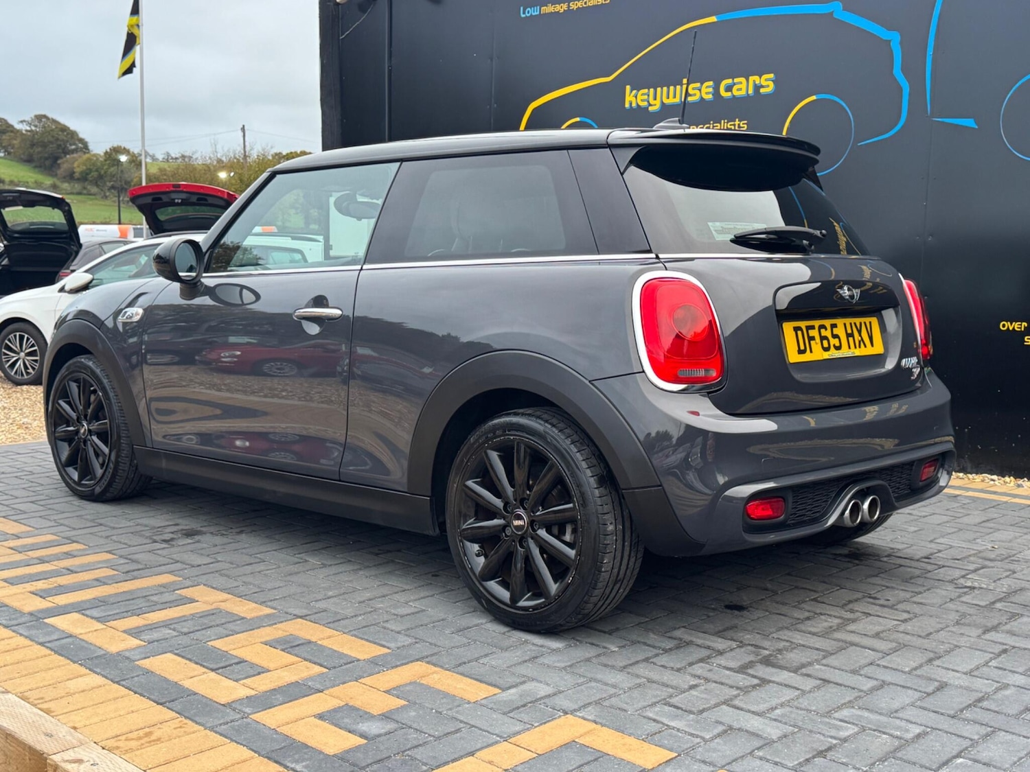 Used MINI Hatch 2015 for sale - 76388203: Photo 3