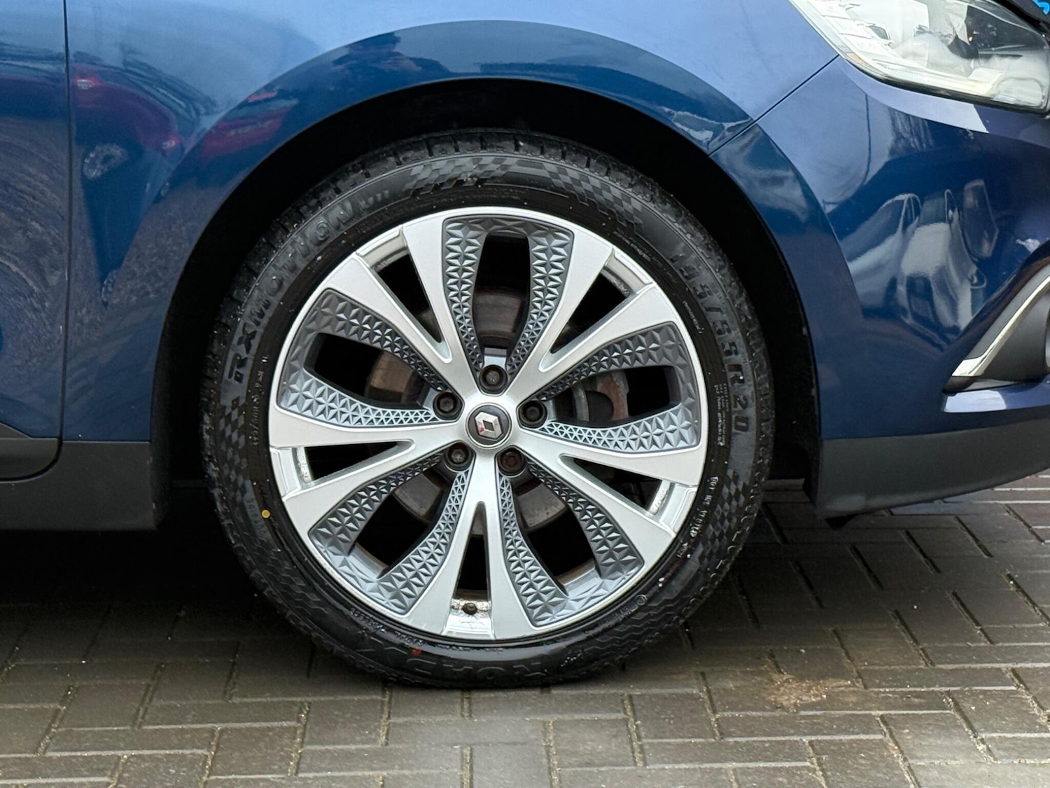 Used Renault Grand Scenic 2018 for sale - 77909832: Photo 11