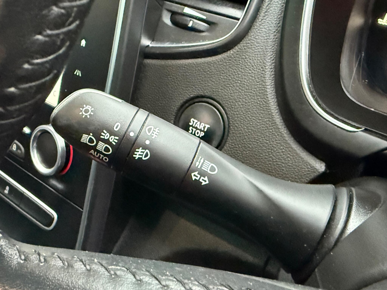 Used Renault Grand Scenic 2018 for sale - 77909832: Photo 29