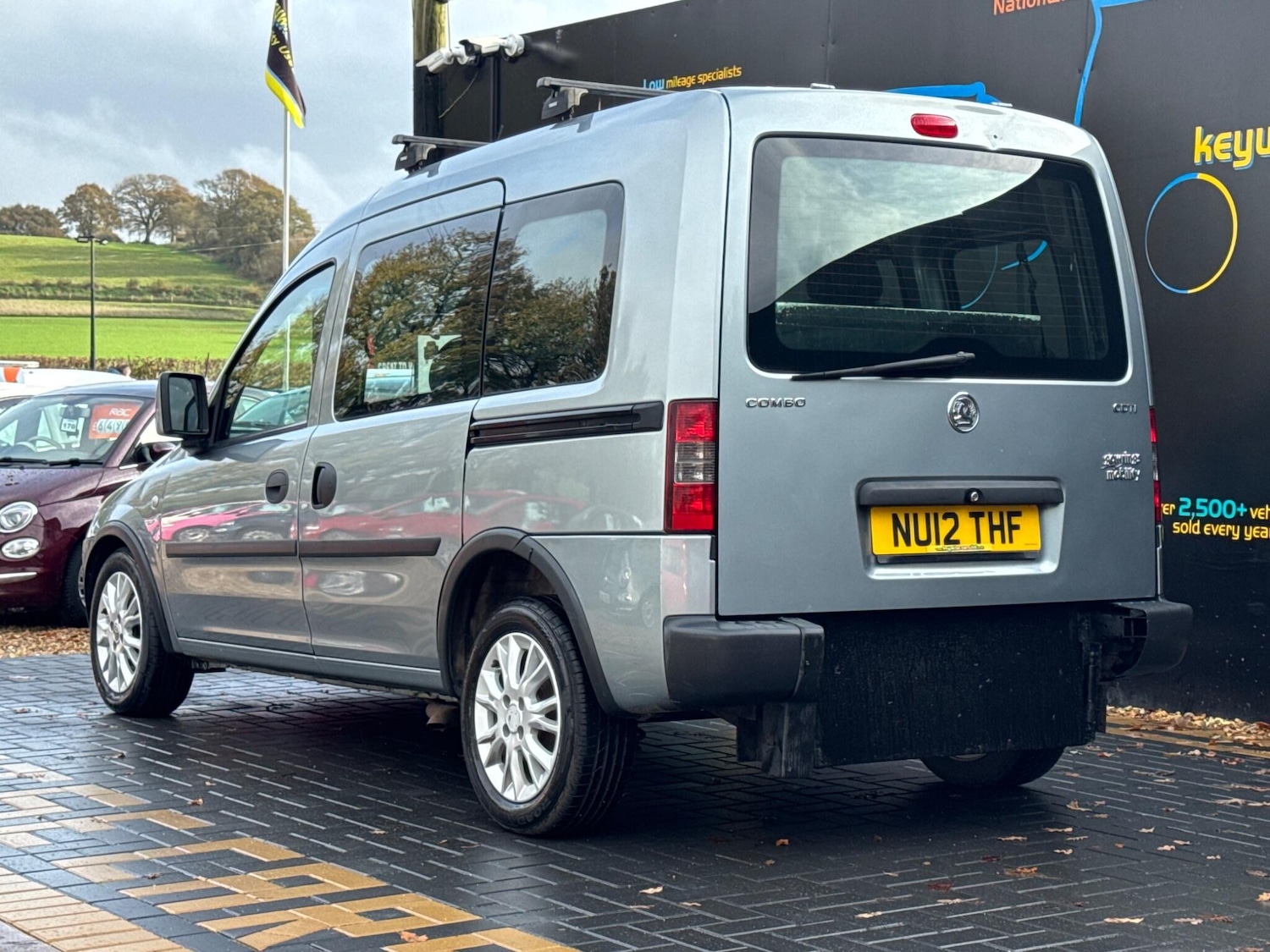 Used Vauxhall Combo 2012 for sale - 76989865: Photo 3