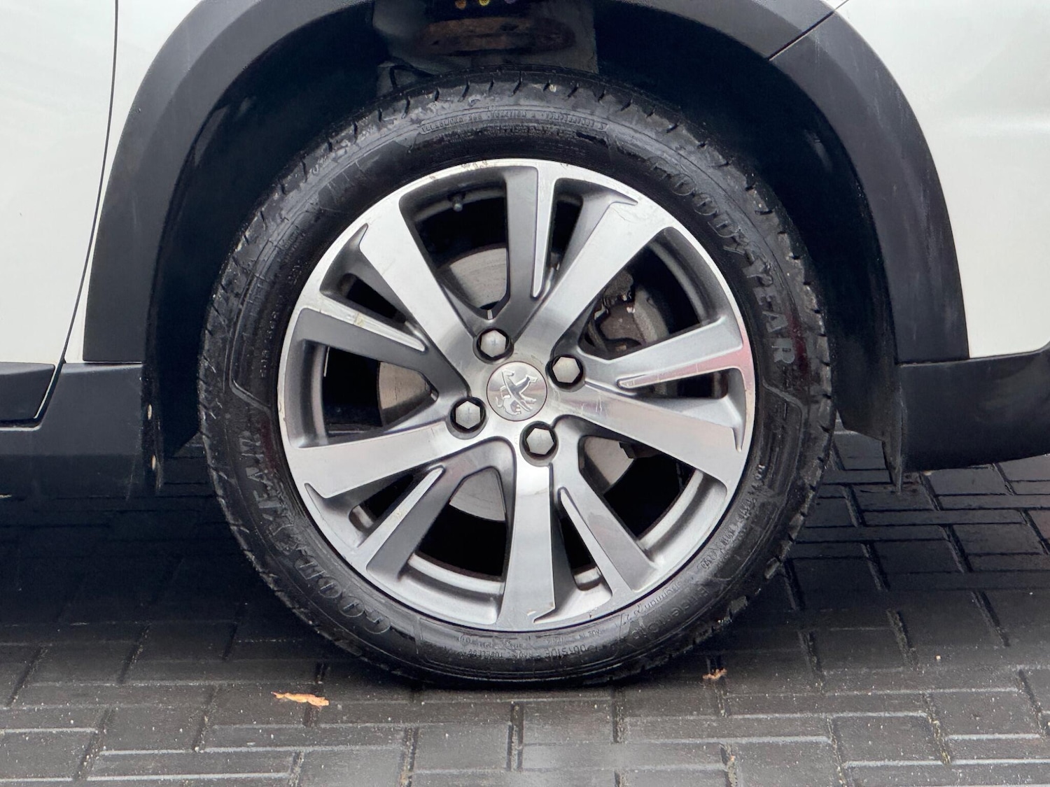 Used Peugeot 2008 2017 for sale - 76433388: Photo 13