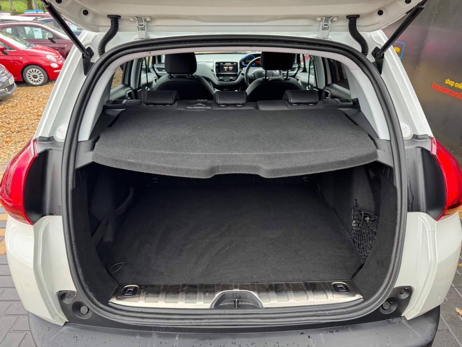 Used Peugeot 2008 2017 for sale - 76433388: Photo 26