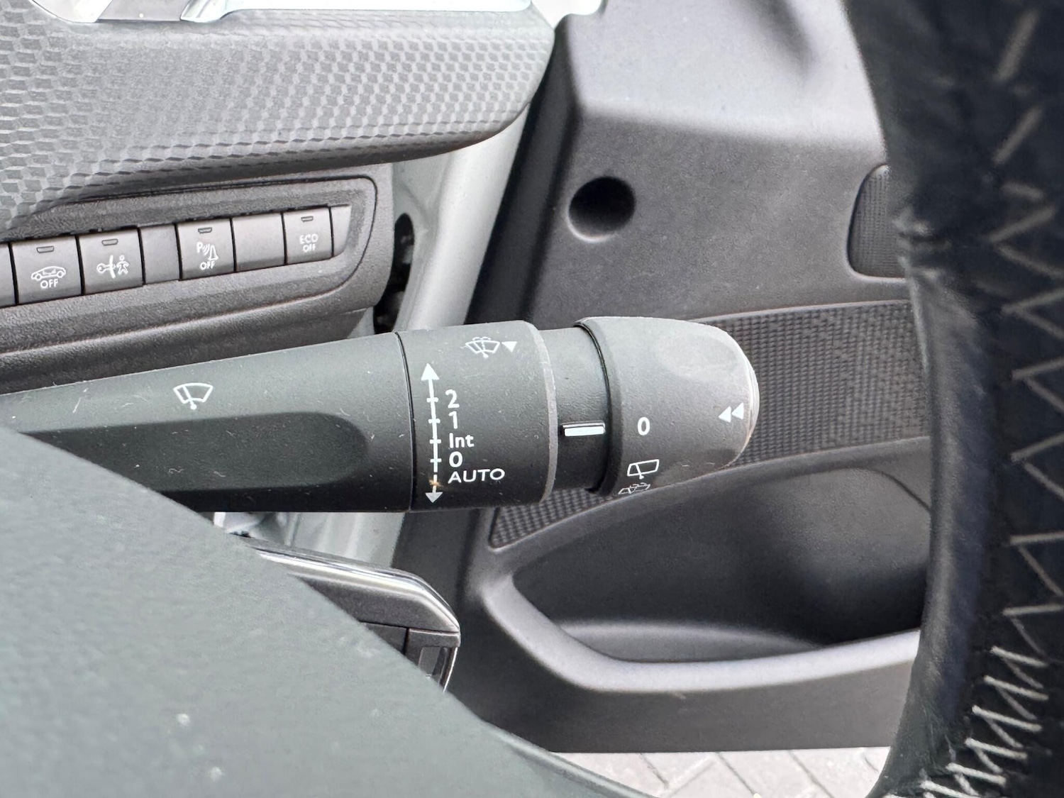 Used Peugeot 2008 2017 for sale - 76433388: Photo 30