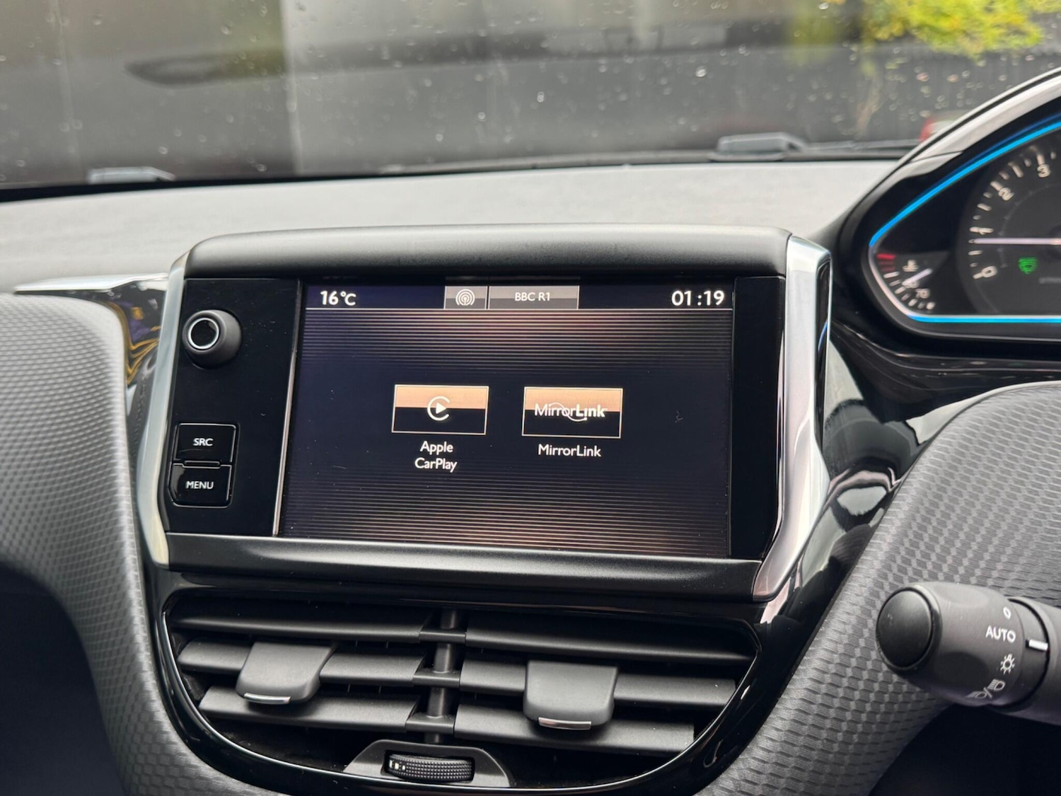 Used Peugeot 2008 2017 for sale - 76433388: Photo 32