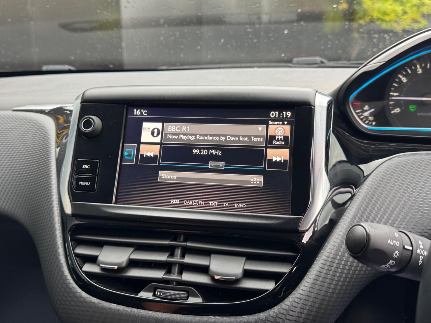 Used Peugeot 2008 2017 for sale - 76433388: Photo 34