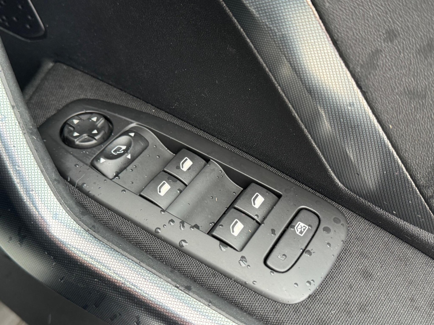 Used Peugeot 2008 2017 for sale - 76433388: Photo 39