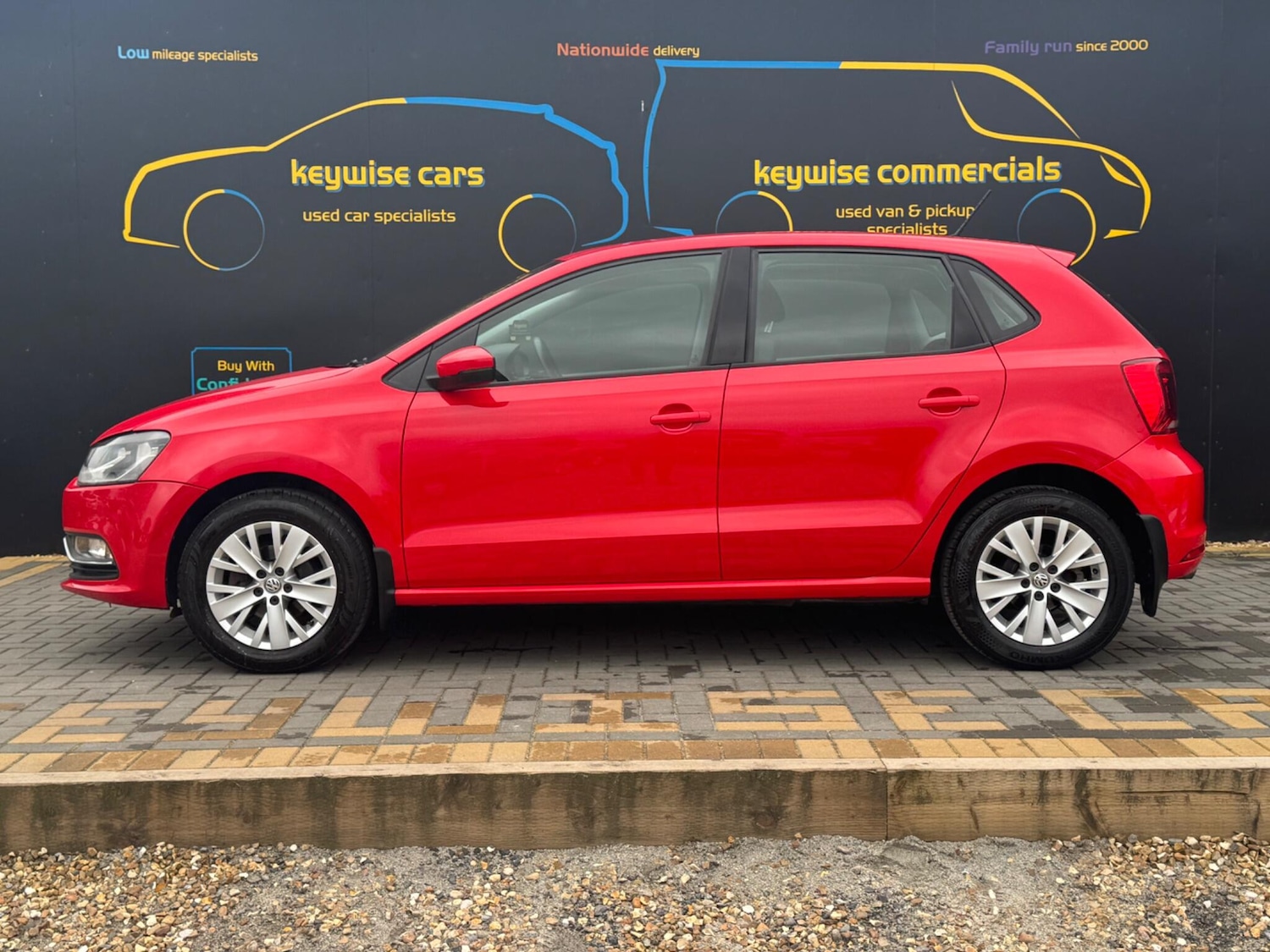 Used Volkswagen Polo for sale - 77909446: Photo 2