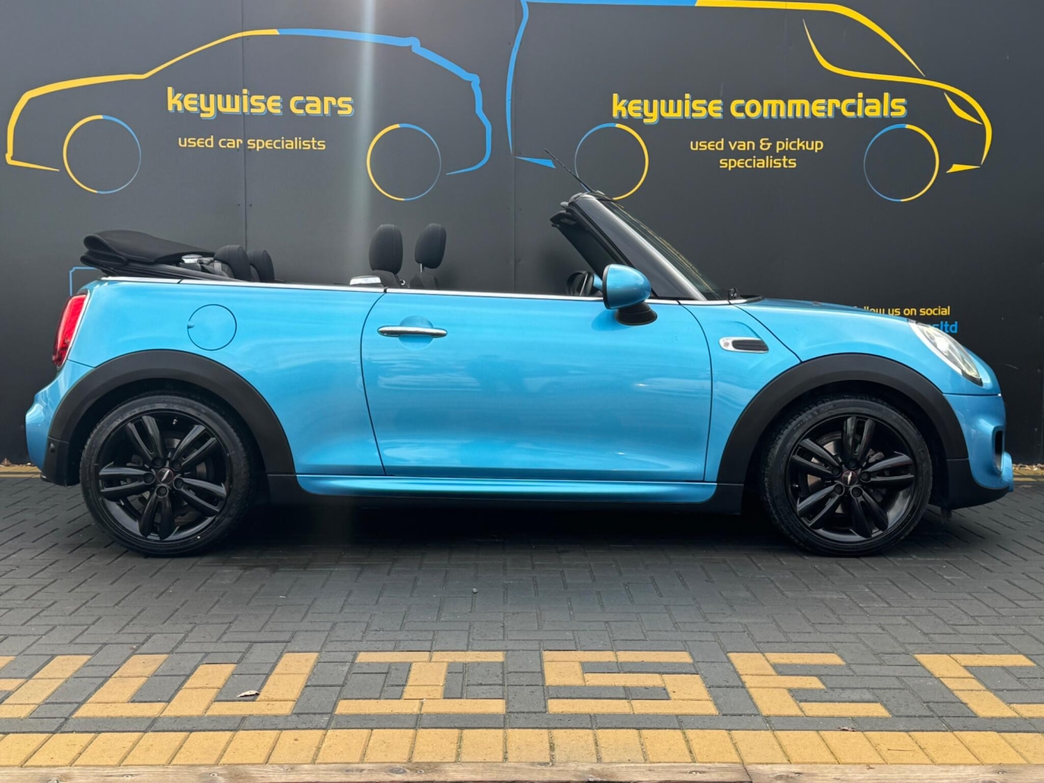Used MINI Convertible for sale - 77029871: Photo 7