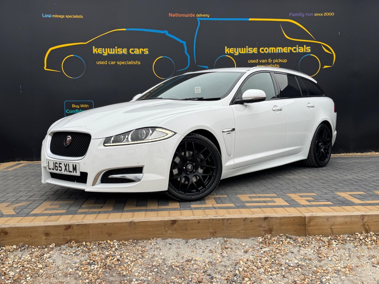 Used Jaguar XF 2015 for sale - 76689114: Photo 1