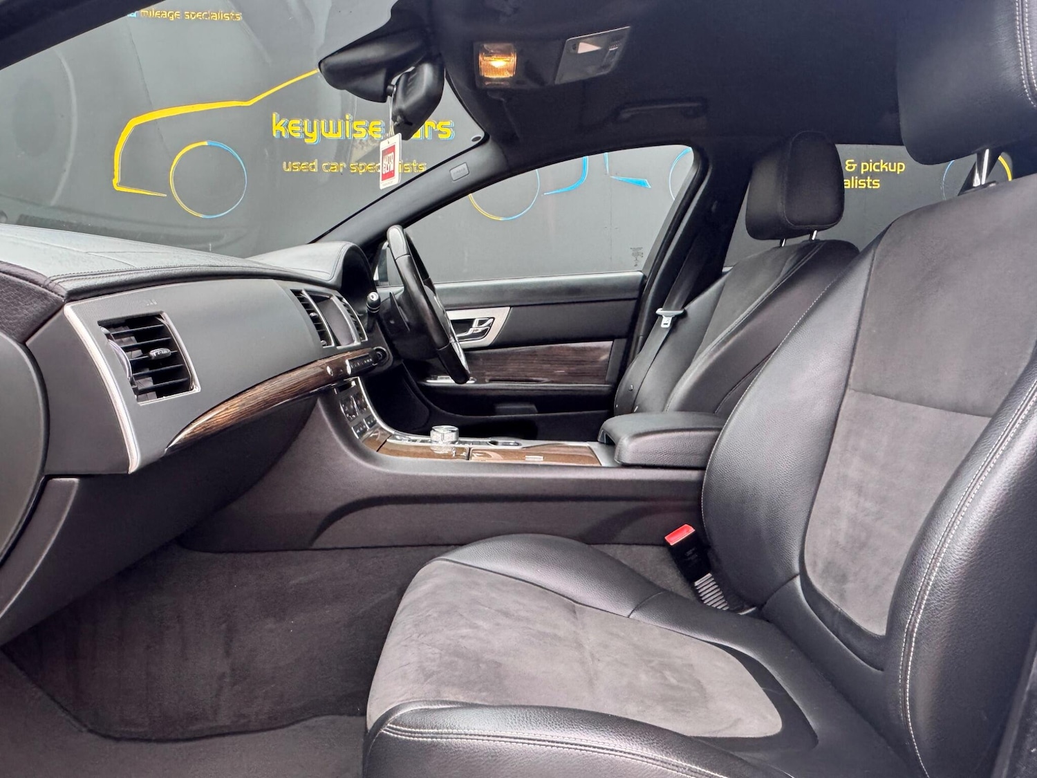 Used Jaguar XF 2015 for sale - 76689114: Photo 14