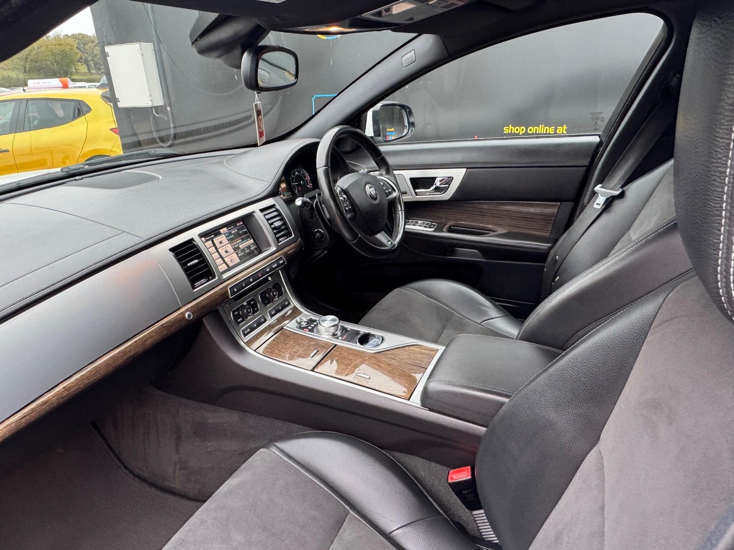 Used Jaguar XF 2015 for sale - 76689114: Photo 15