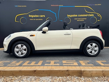 Used MINI Convertible 2016 for sale - 75588753: Photo